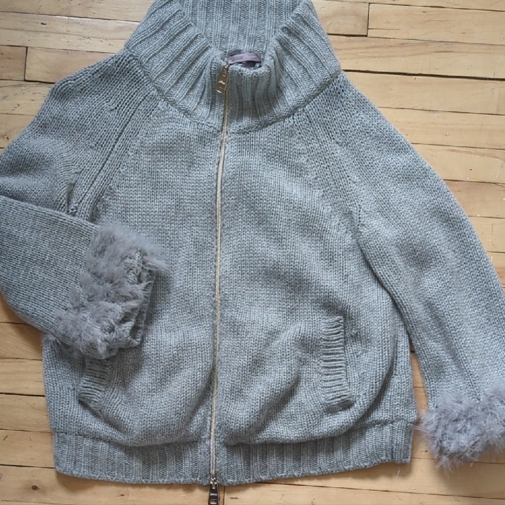 Cozy Gray Knit Sweater with Faux Fur Cuffs